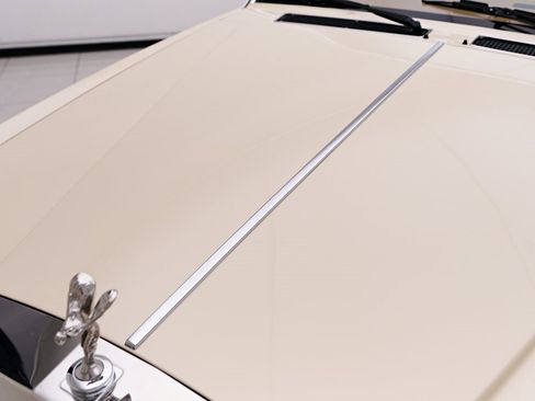 Used 1990 Rolls-Royce Silver Spur image 20