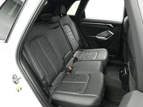 Used 2020 Audi Q3 2.0T Premium Plus w/ Premium Plus Package AWD/4WD image 22