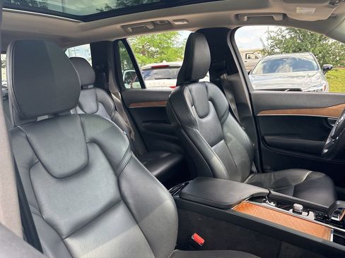 Certified 2024 Volvo XC90 B5 Plus w/ Protection Package Premier AWD/4WD image 13
