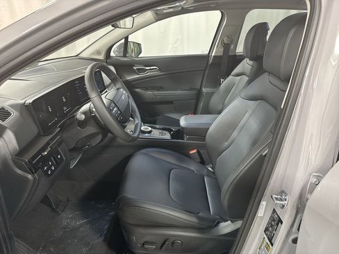 New 2026 Kia Sportage EX w/ EX Panoramic Sunroof Package image 13