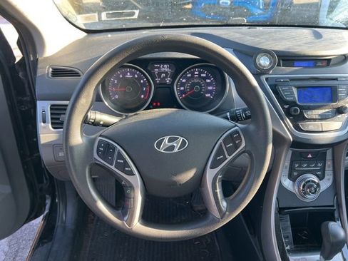 Used 2013 Hyundai Elantra GLS w/ Preferred Pkg FWD image 16