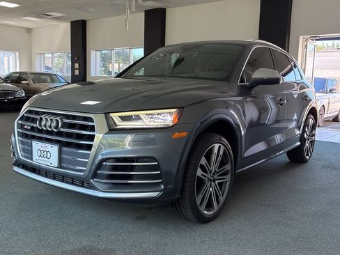 Used 2018 Audi SQ5 Premium Plus w/ Navigation Package AWD/4WD image 2