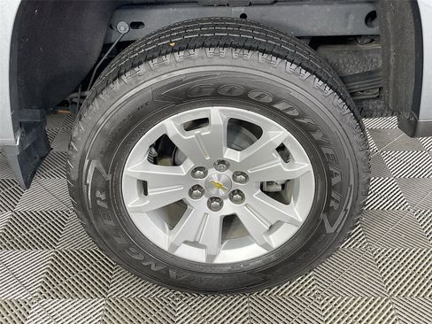 Used 2022 Chevrolet Colorado LT w/ LT Convenience Package image 32