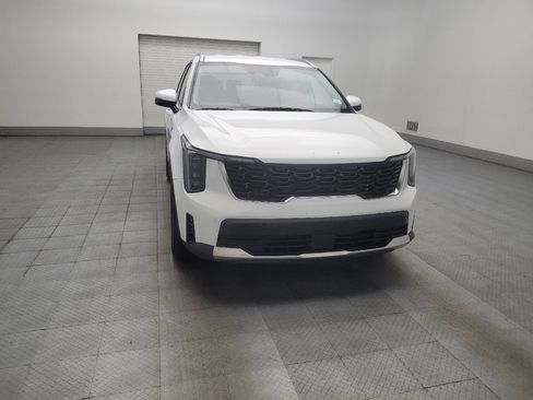 Used 2024 Kia Sorento S FWD image 14