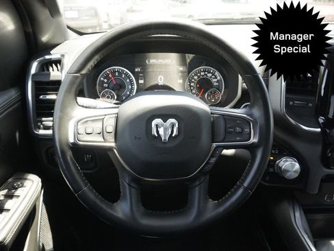Used 2024 RAM 1500 Laramie AWD/4WD image 10