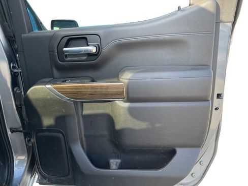 Used 2021 Chevrolet Silverado 1500 RST image 17