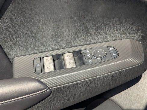 New 2025 Mitsubishi Outlander SE image 13