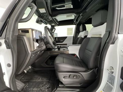 Used 2025 GMC Hummer EV 3X w/ LPO, Sport Package image 20