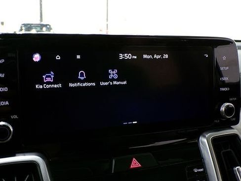 Used 2022 Kia Sorento S image 36