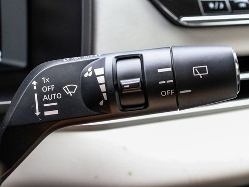 New 2025 Mitsubishi Outlander SEL image 30