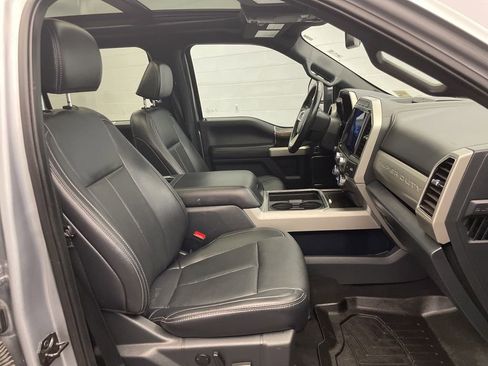 Used 2022 Ford F250 Lariat w/ Lariat Ultimate Package image 25