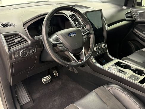 Used 2022 Ford Edge ST w/ Equipment Group 401A AWD/4WD image 4
