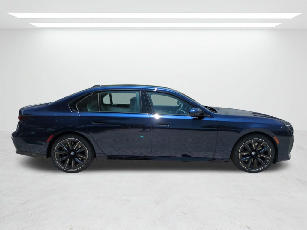 New 2026 BMW 740i xDrive AWD/4WD image 3