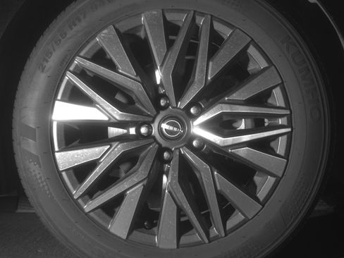 Used 2025 Nissan Altima 2.5 SV image 13