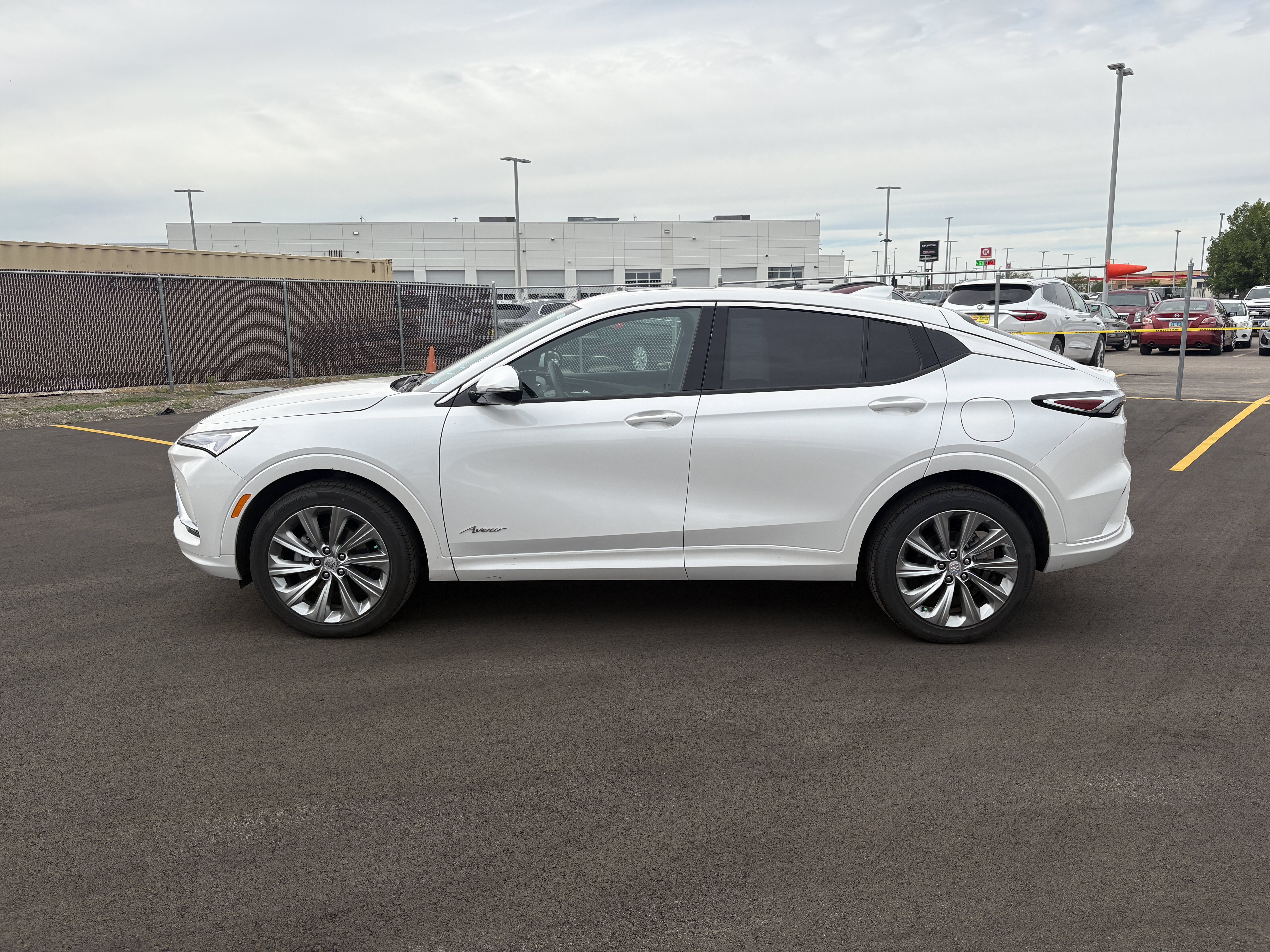 Used 2024 Buick Envista Avenir FWD image 3
