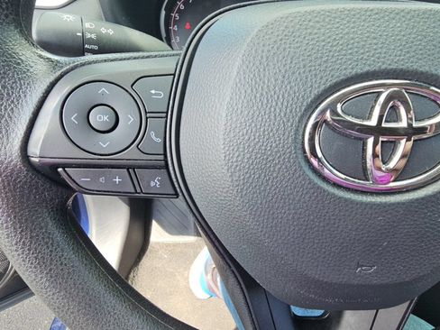 Certified 2025 Toyota RAV4 XLE AWD/4WD image 11