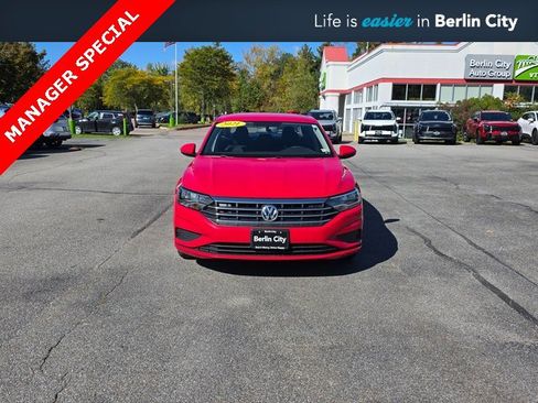 Used 2021 Volkswagen Jetta S image 3