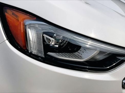 Used 2021 Ford Edge Titanium FWD image 27