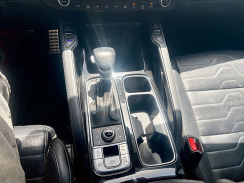 Used 2021 Kia Telluride SX w/ SX Prestige Package AWD/4WD image 17