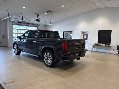 Used 2023 GMC Sierra 1500 Denali w/ Denali Reserve Package AWD/4WD image 5
