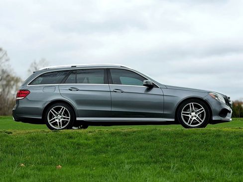 Used 2016 Mercedes-Benz E 350 4MATIC Wagon image 7