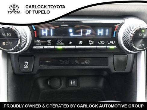 Used 2019 Toyota RAV4 XLE Premium image 12