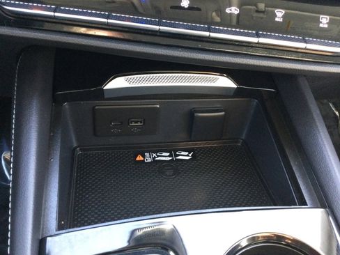 Used 2025 Buick Envision Sport Touring image 20