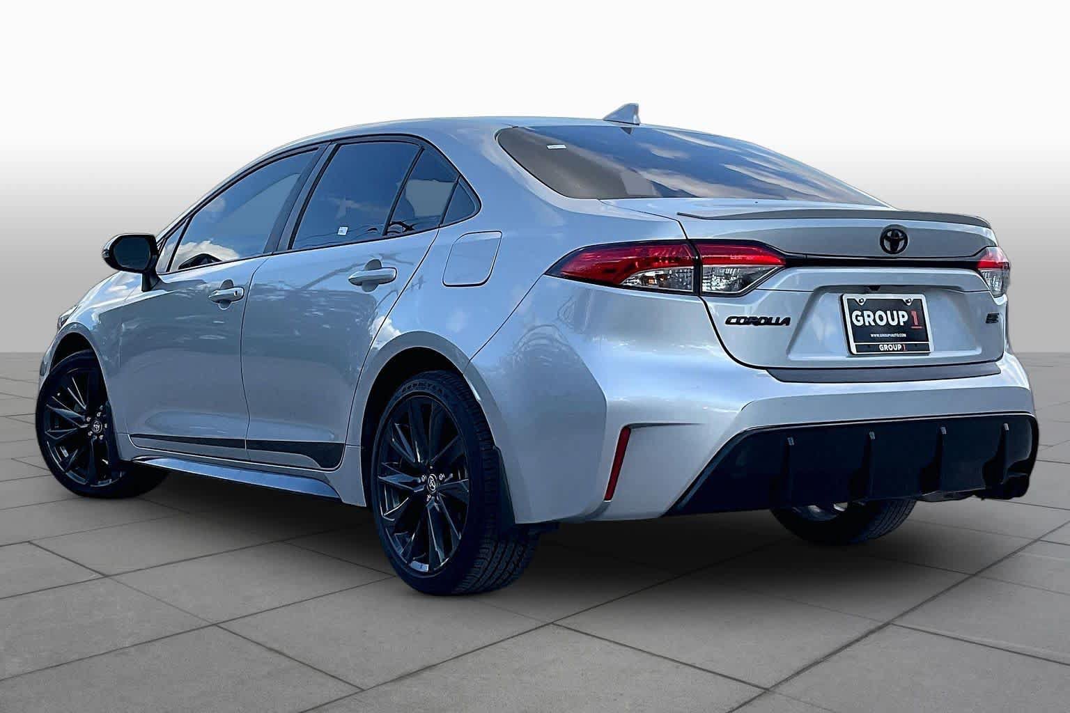 Used 2024 Toyota Corolla SE FWD image 12