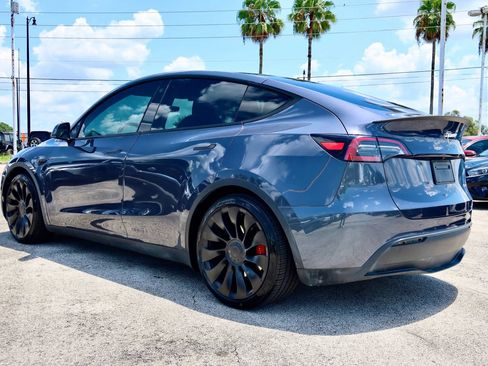 Used 2022 Tesla Model Y Performance AWD/4WD image 2