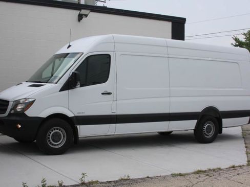 Used 2016 Mercedes-Benz Sprinter 2500 w/ Driver Efficiency Package image 10