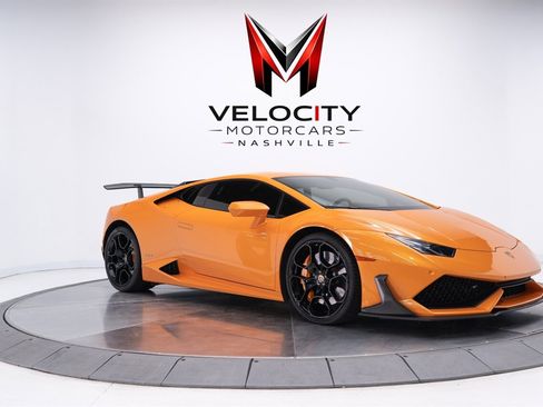 Used 2017 Lamborghini Huracan LP 610-4 AWD/4WD image 4