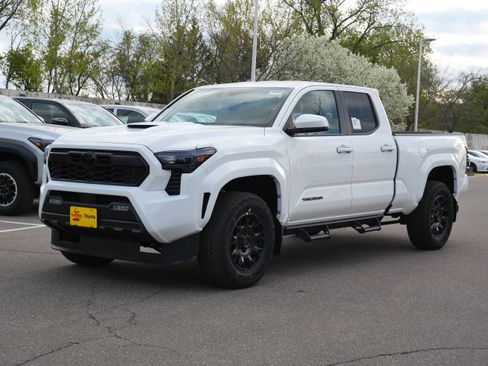 New 2026 Toyota Tacoma TRD Sport AWD/4WD image 4