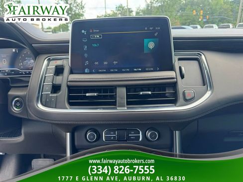 Used 2022 Chevrolet Tahoe Z71 w/ Luxury Package AWD/4WD image 22
