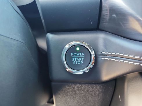 New 2025 Ford F150 Lightning Platinum image 25