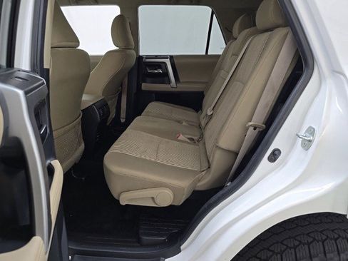 Used 2016 Toyota 4Runner SR5 AWD/4WD image 7