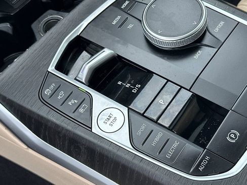 Used 2023 BMW 330e w/ Premium Package image 23