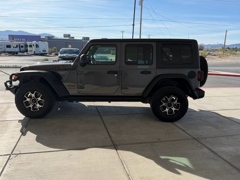 Used 2018 Jeep Wrangler Unlimited Rubicon image 6