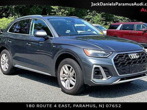 Certified 2023 Audi Q5 2.0T Premium w/ Convenience Package AWD/4WD image 9