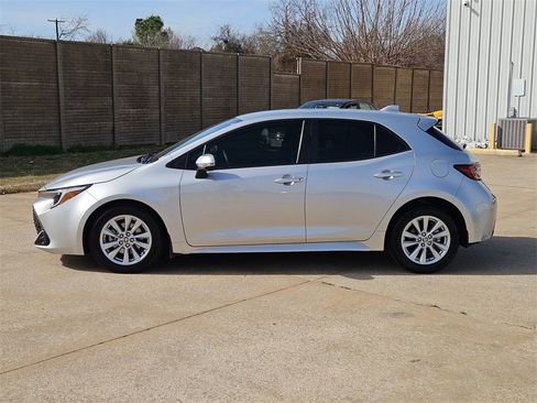 Used 2023 Toyota Corolla SE image 7