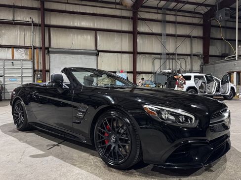 Used 2017 Mercedes-Benz SL 63 AMG image 11