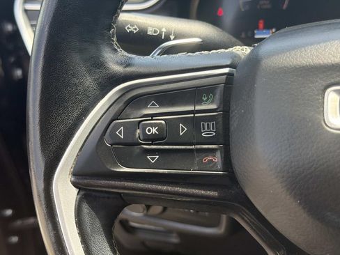 Used 2021 Jeep Grand Cherokee L Laredo AWD/4WD image 12