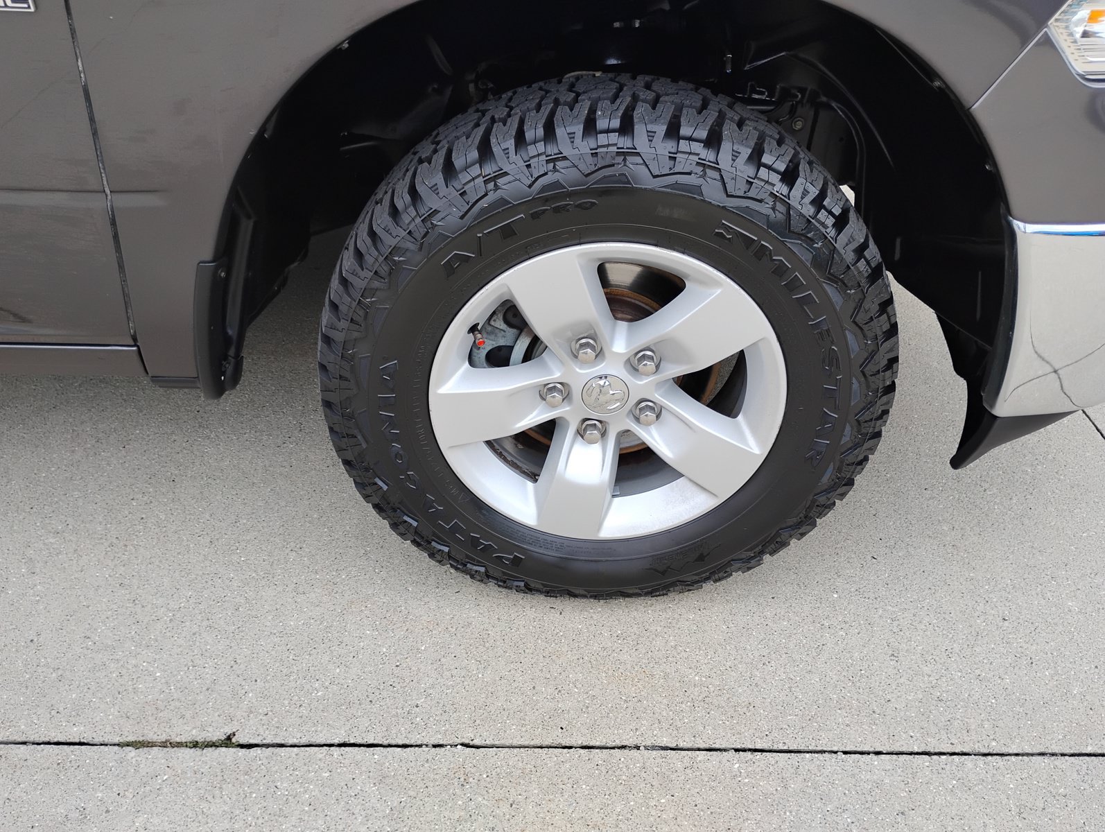 Used 2021 RAM 1500 Classic SLT AWD/4WD image 31