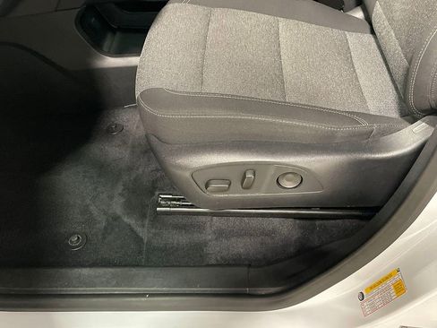 Used 2025 GMC Acadia Elevation AWD/4WD image 21
