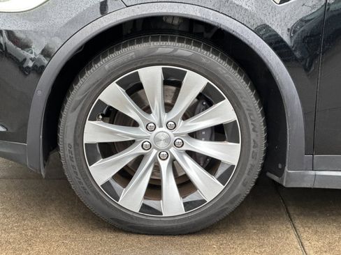 Used 2020 Tesla Model X Long Range image 23