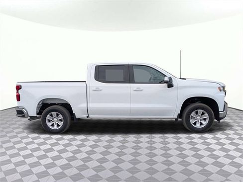 Used 2021 Chevrolet Silverado 1500 LT image 3