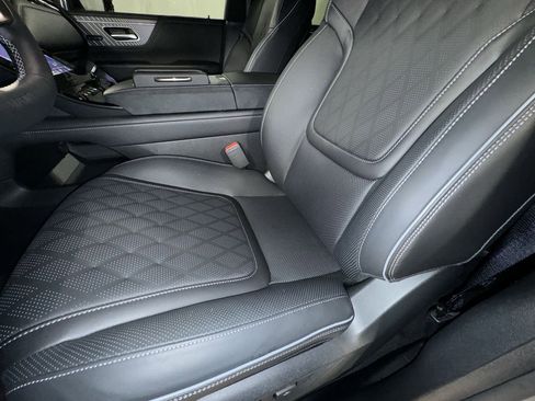 Used 2025 INFINITI QX80 Autograph w/ Premium Cargo Package image 18