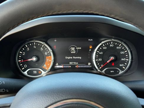 Used 2022 Jeep Renegade Latitude AWD/4WD image 17