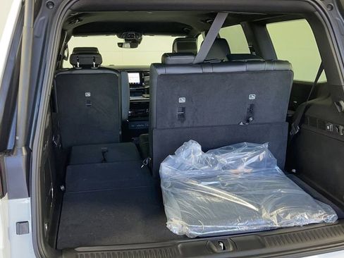 New 2025 Jeep Wagoneer Series II image 33