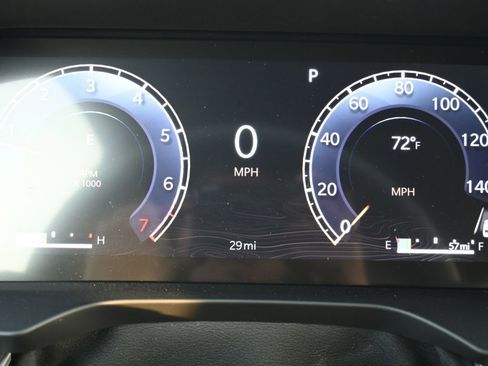 New 2026 Jeep Grand Cherokee Laredo image 9