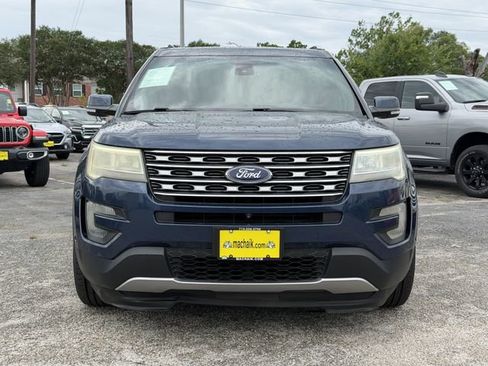 Used 2016 Ford Explorer Limited w/ Equipment Group 301A FWD image 3
